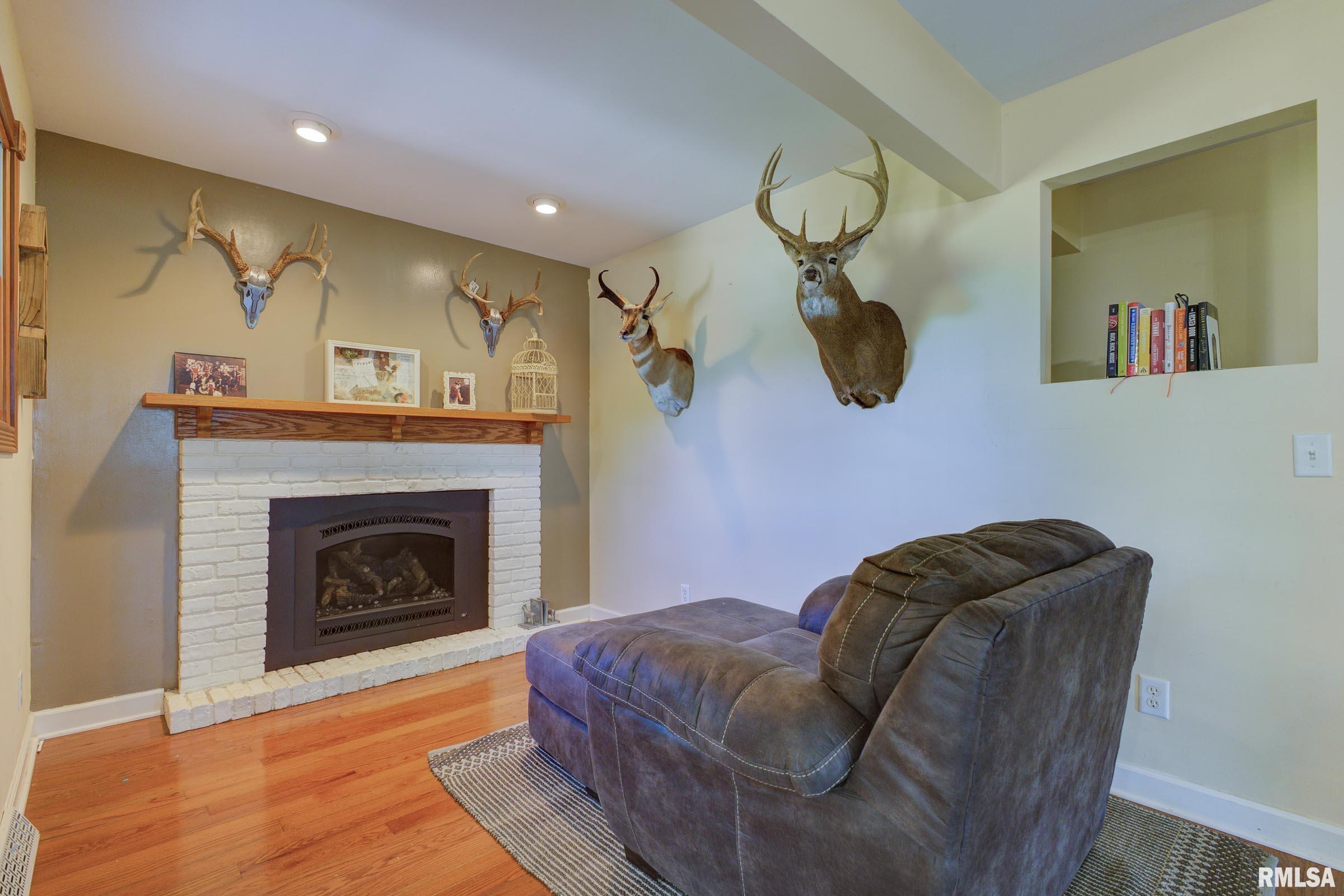 319 Robin Road Macomb, IL 61455 - Photo 16 of 34