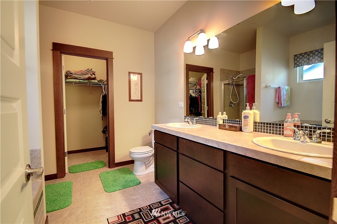 321 203rd Place Southeast Bothell, WA 98012 - Photo 11 of 17