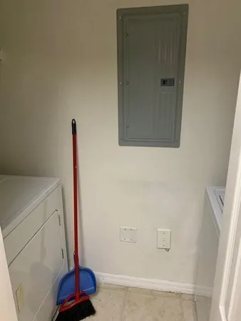 $1,650 | 549 Southeast Prescott Place, Stuart, FL 34994