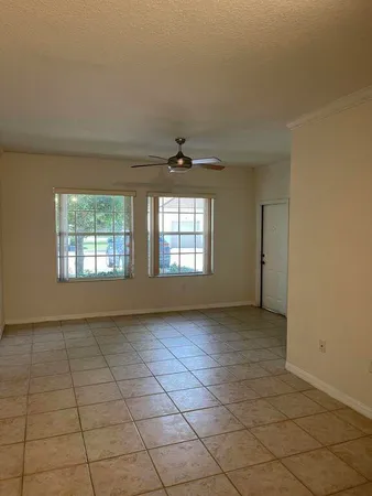 $1,650 | 549 Southeast Prescott Place, Stuart, FL 34994