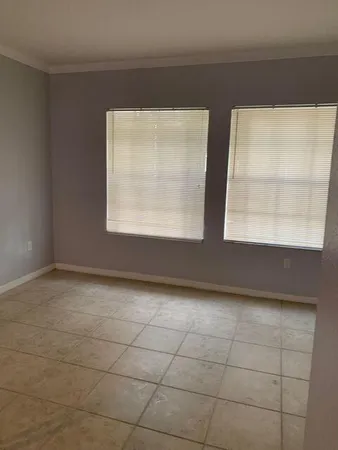 $1,650 | 549 Southeast Prescott Place, Stuart, FL 34994