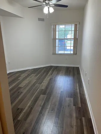 $1,650 | 549 Southeast Prescott Place, Stuart, FL 34994