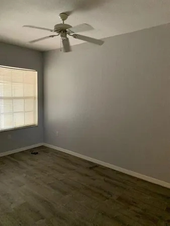 $1,650 | 549 Southeast Prescott Place, Stuart, FL 34994