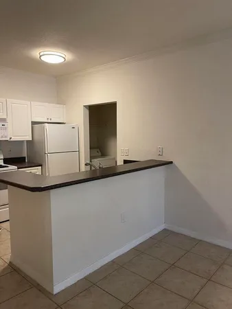 $1,650 | 549 Southeast Prescott Place, Stuart, FL 34994