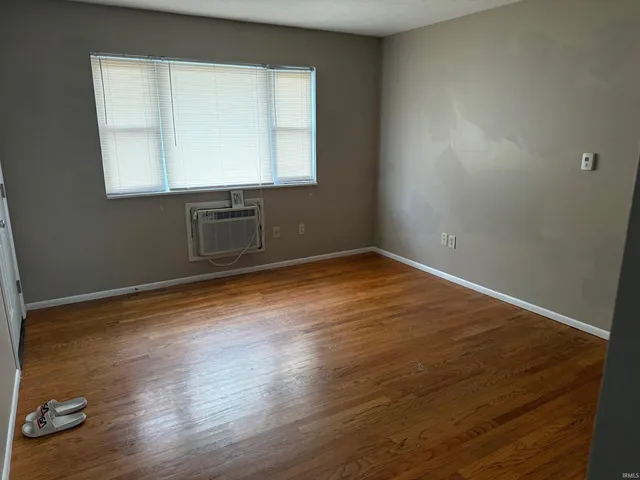 $299,900 | 2101 27th Street, Bedford, IN 47421