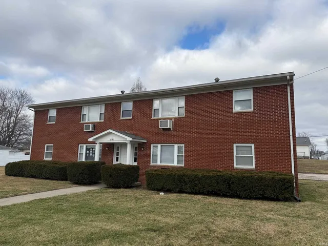 $299,900 | 2101 27th Street, Bedford, IN 47421