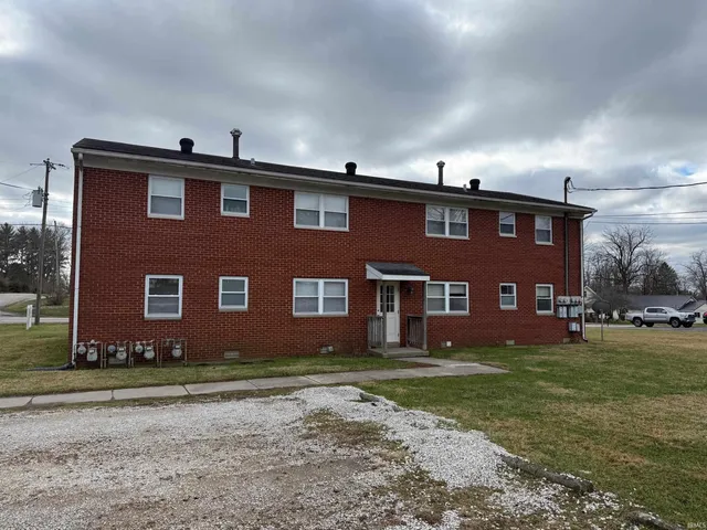 $299,900 | 2101 27th Street, Bedford, IN 47421