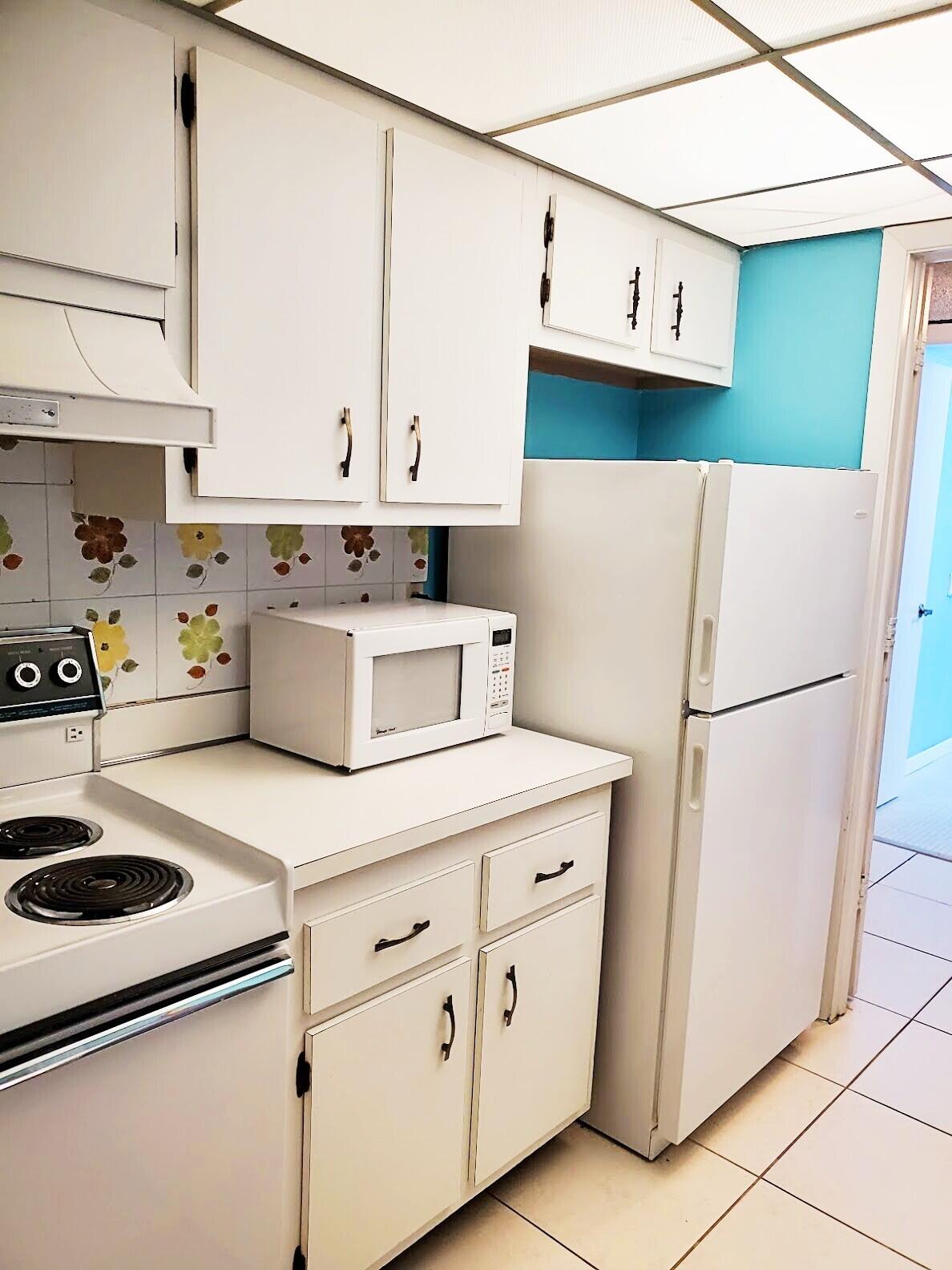 4156 Inverrary Drive, Unit 305 Lauderhill, FL 33319 - Photo 5 of 13 20210726_181332 (1)