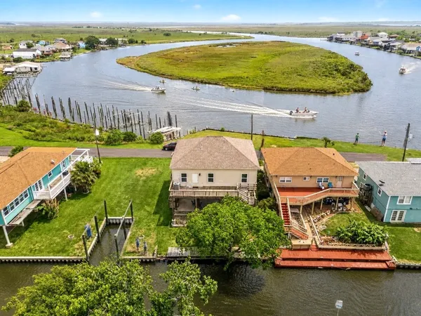 $299,000 | 167 Garth Street, Freeport, TX 77541