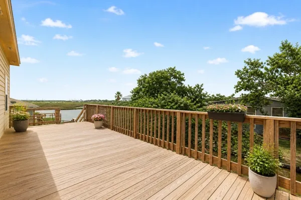 $299,000 | 167 Garth Street, Freeport, TX 77541