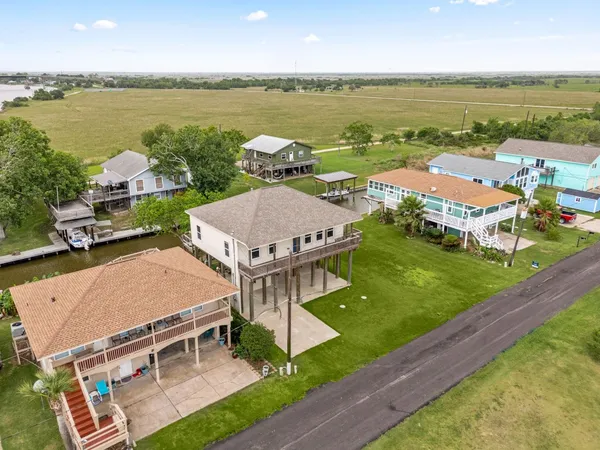 $299,000 | 167 Garth Street, Freeport, TX 77541