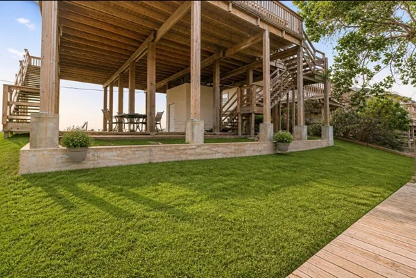 $299,000 | 167 Garth Street, Freeport, TX 77541