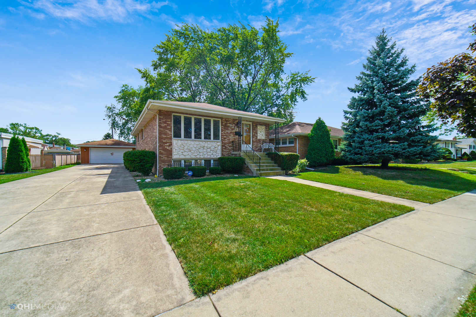 6131 107th Street Chicago Ridge, IL 60415 - Photo 1 of 23
