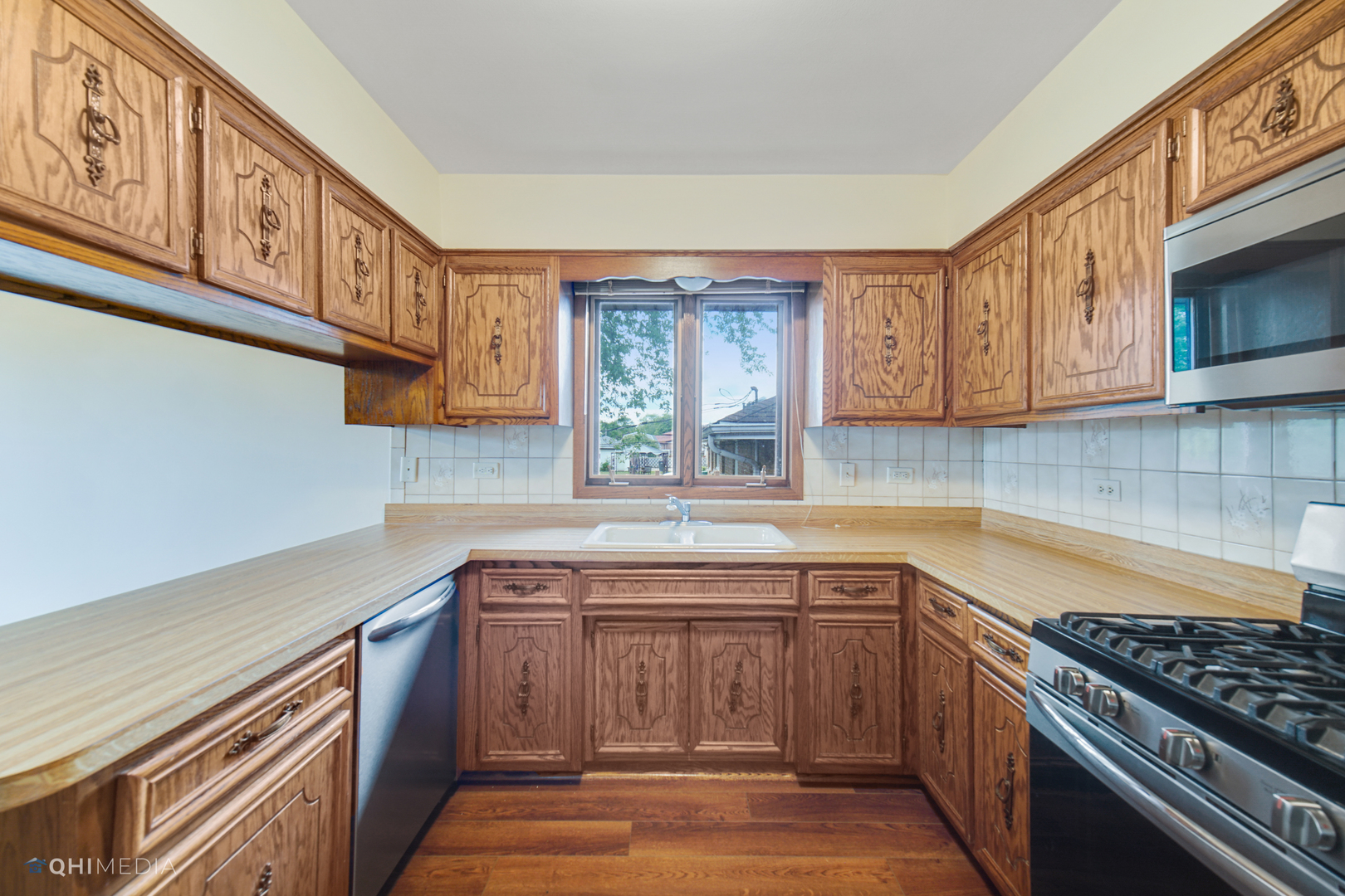 6131 107th Street Chicago Ridge, IL 60415 - Photo 4 of 23