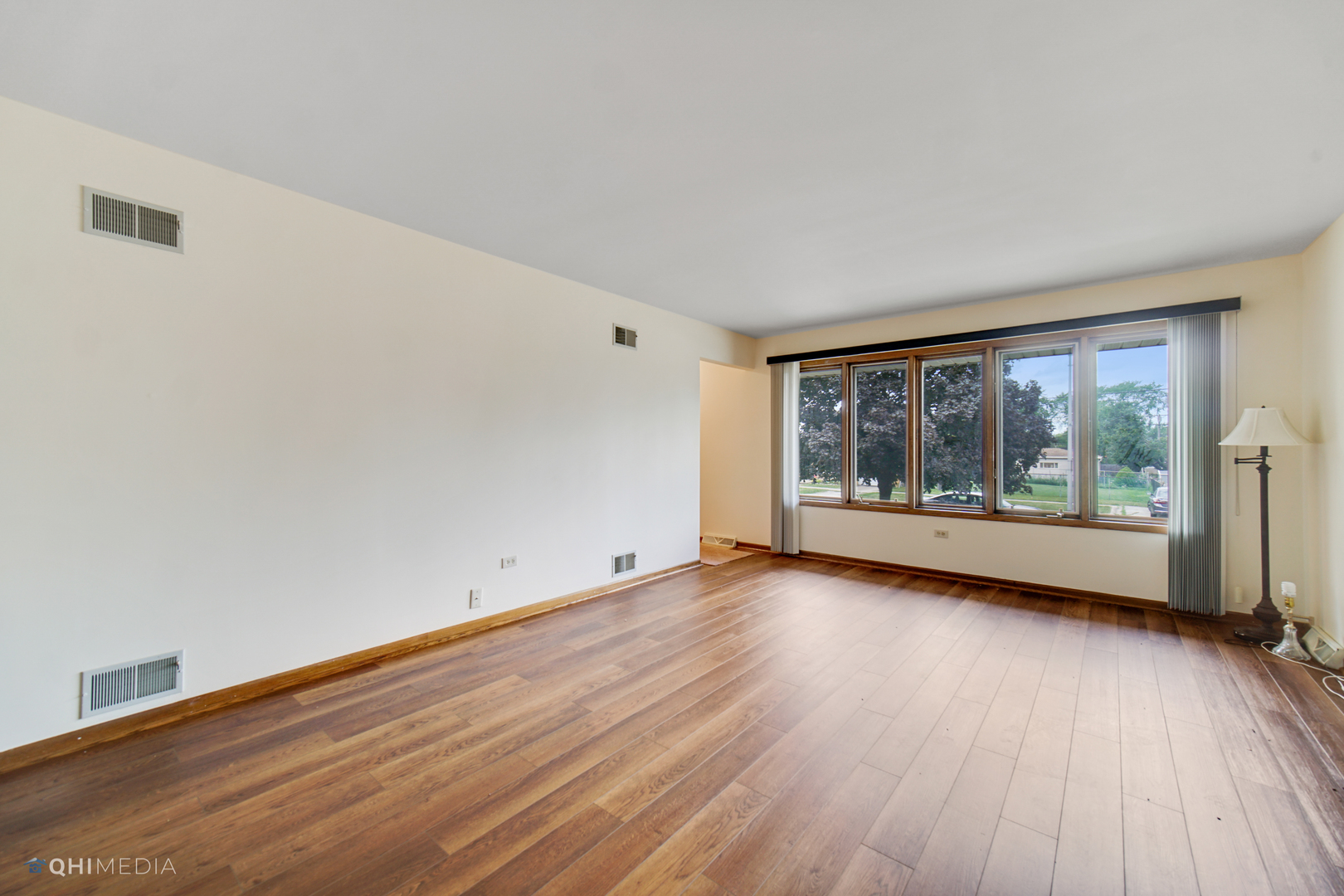 6131 107th Street Chicago Ridge, IL 60415 - Photo 7 of 23
