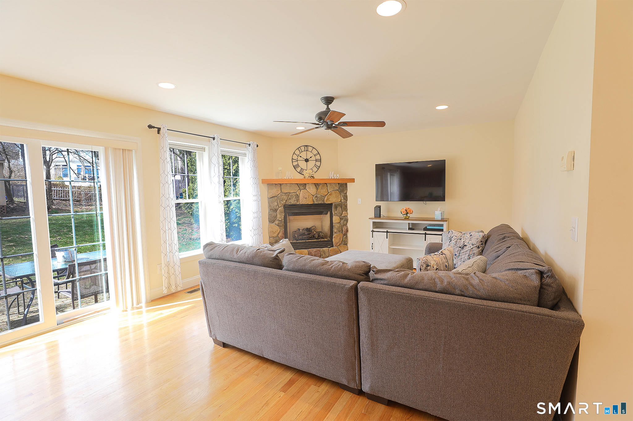 35 Walnut Street Newington, CT 06111 - Photo 13 of 30