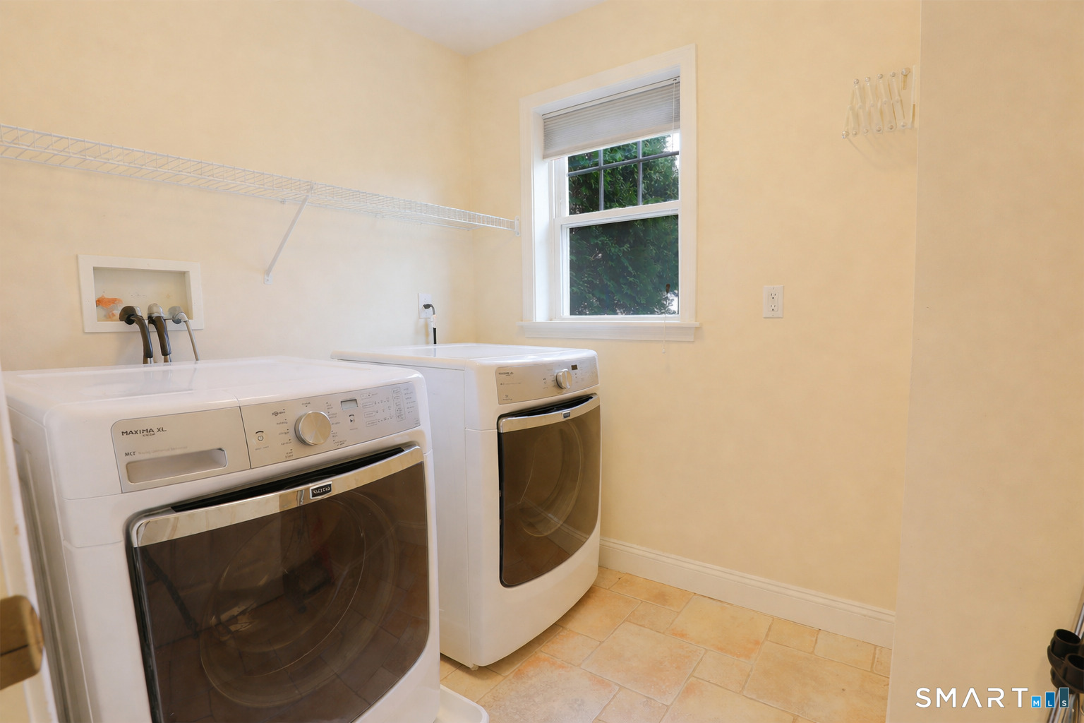 35 Walnut Street Newington, CT 06111 - Photo 15 of 30