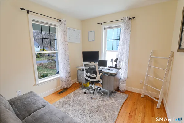 $475,000 | 35 Walnut Street, Newington, CT 06111