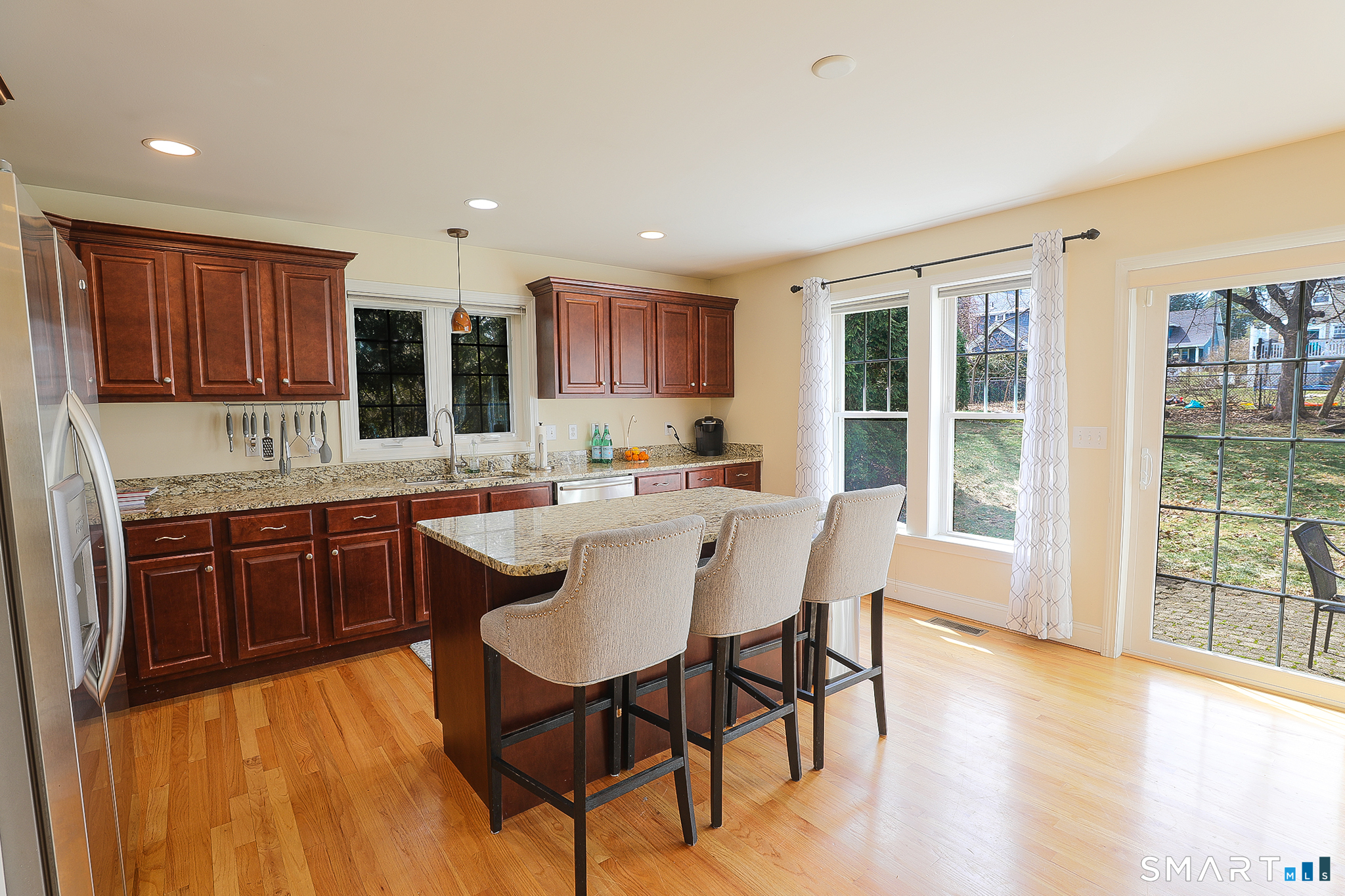 35 Walnut Street Newington, CT 06111 - Photo 9 of 30