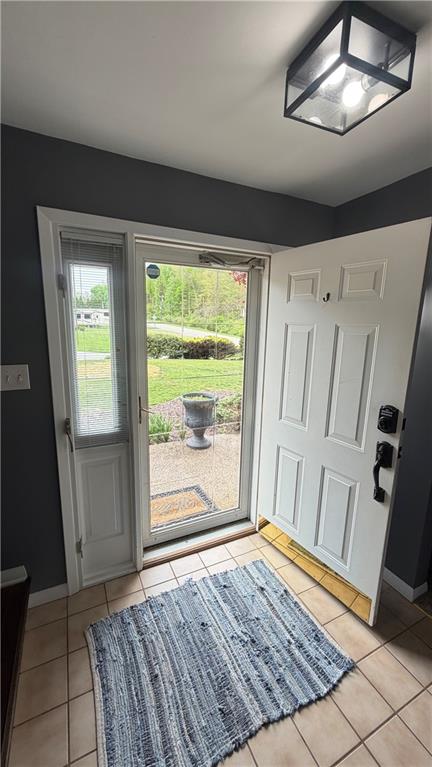 101 Kemar Drive Butler, PA 16002 - Photo 3 of 32