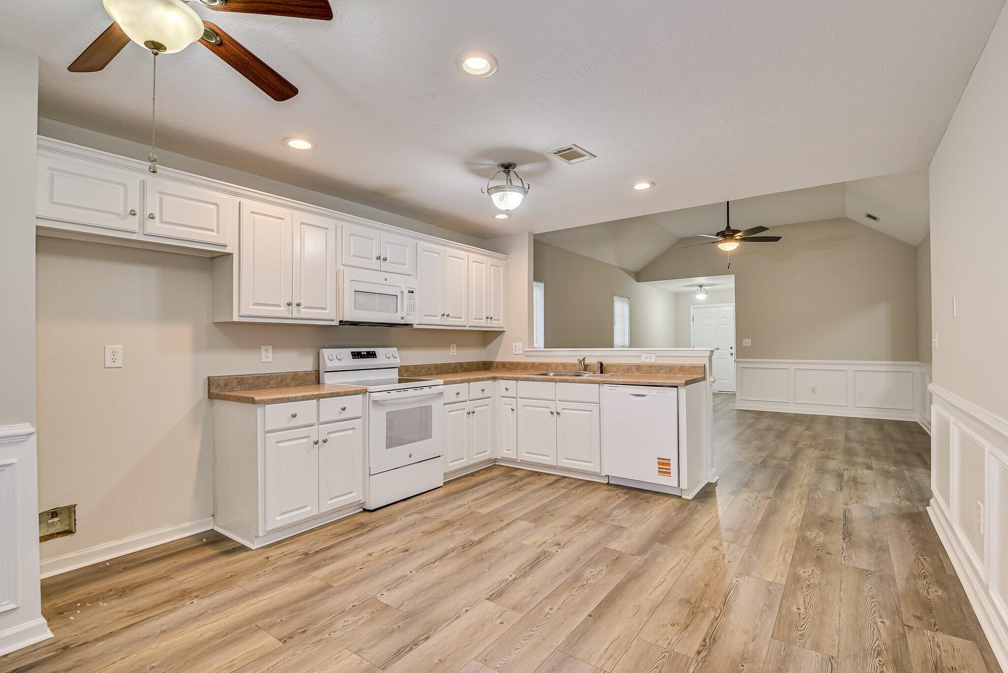 2051 Dundee Way Grovetown, GA 30813 - Photo 11 of 26 118 (1)