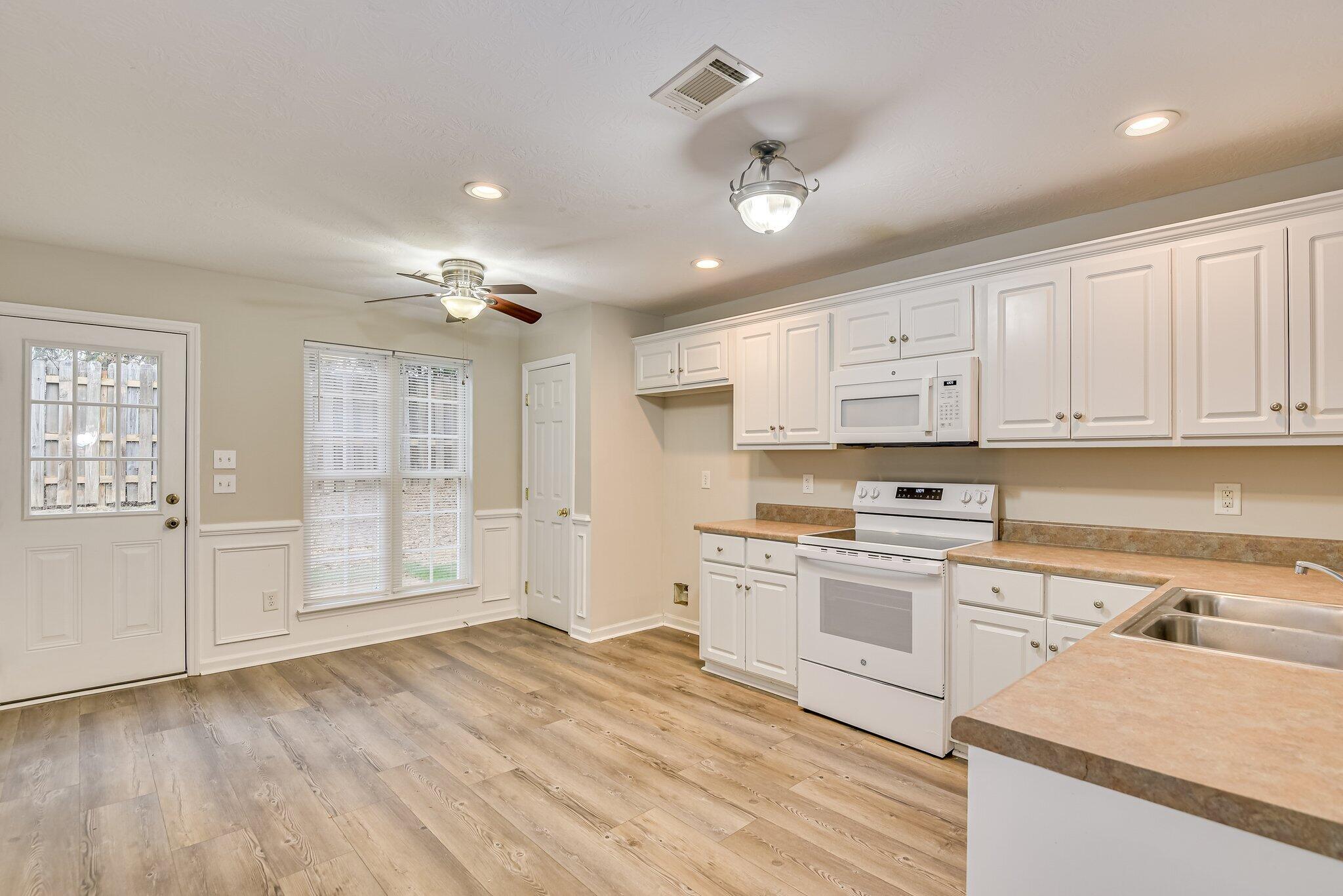 2051 Dundee Way Grovetown, GA 30813 - Photo 10 of 26 112 (3)