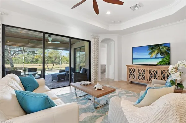 $895,000 | 3022 Aviamar Circle, Naples, FL 34114
