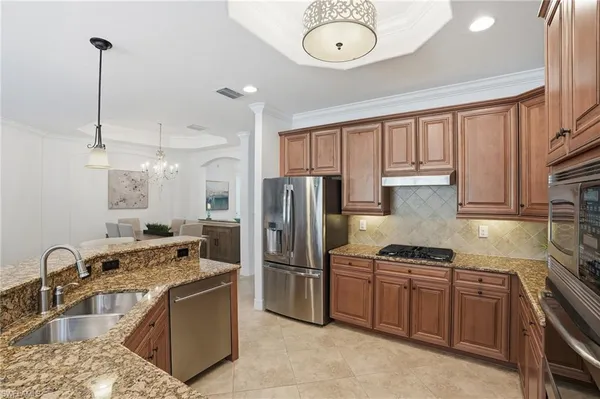 $895,000 | 3022 Aviamar Circle, Naples, FL 34114