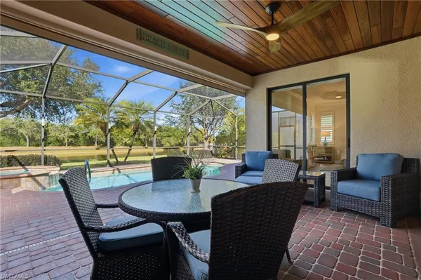 $895,000 | 3022 Aviamar Circle, Naples, FL 34114