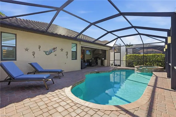 $895,000 | 3022 Aviamar Circle, Naples, FL 34114