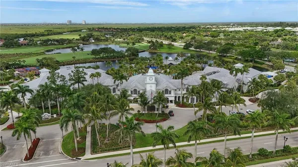 $895,000 | 3022 Aviamar Circle, Naples, FL 34114