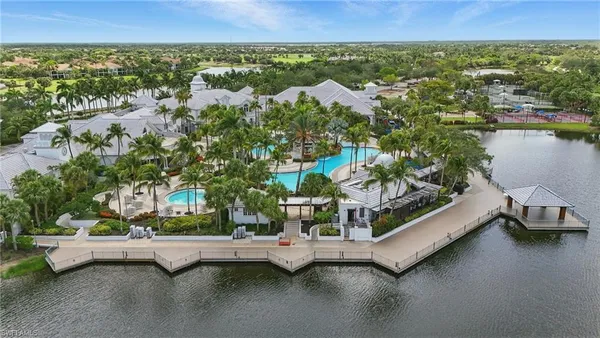 $895,000 | 3022 Aviamar Circle, Naples, FL 34114
