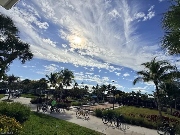 $895,000 | 3022 Aviamar Circle, Naples, FL 34114