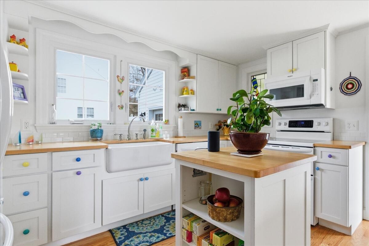 15 Grover Road Cape Elizabeth, ME 04107 - Photo 14 of 60 14 10