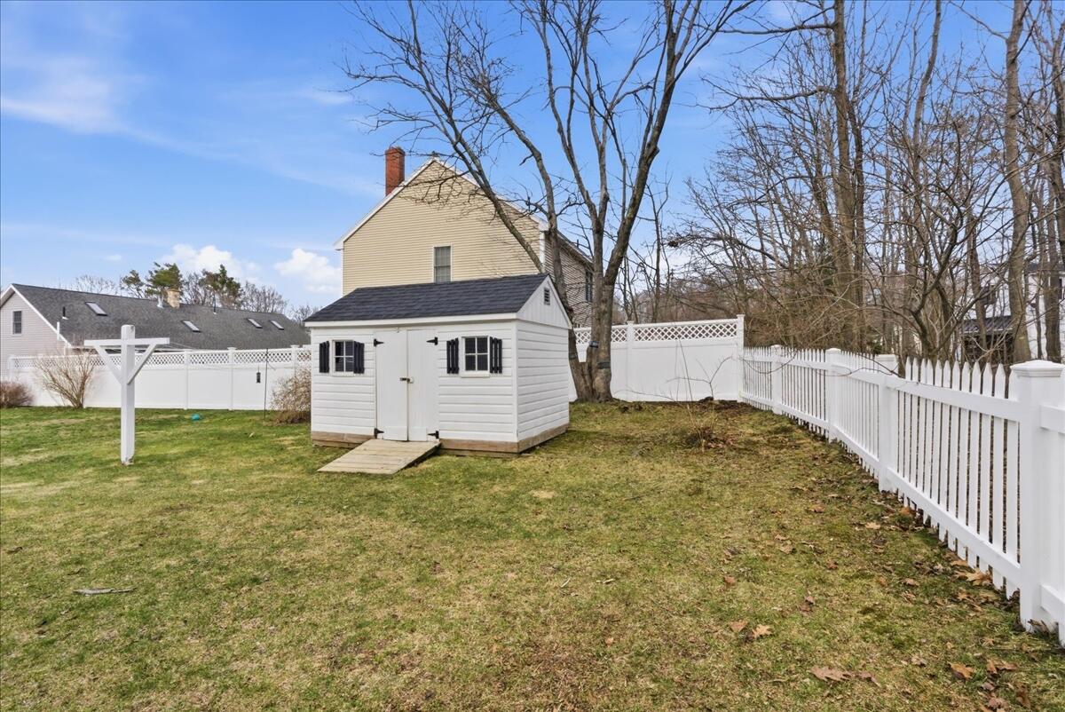 15 Grover Road Cape Elizabeth, ME 04107 - Photo 10 of 60 10 63
