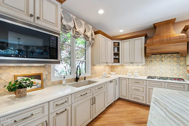 $1,495,000 | 108 Chimeneas Place, Chapel Hill, NC 27517