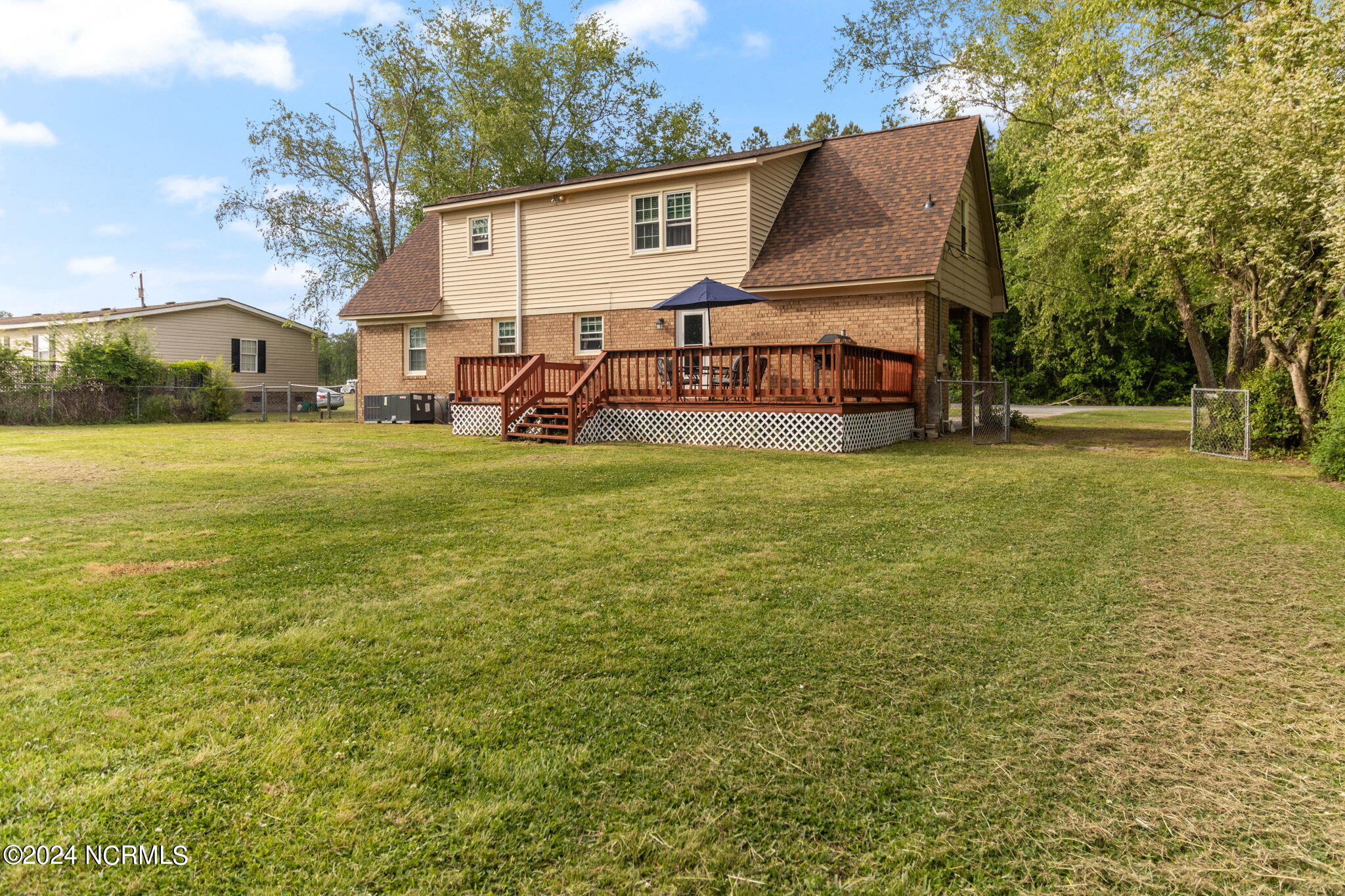 3830 Norris Store Road Ayden, NC 28513 - Photo 5 of 34 29-web-or-mls-IMG_0694RE