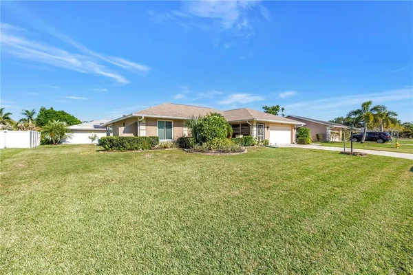 $2,950 | 5771 Timberlake Drive, Sarasota, FL 34243