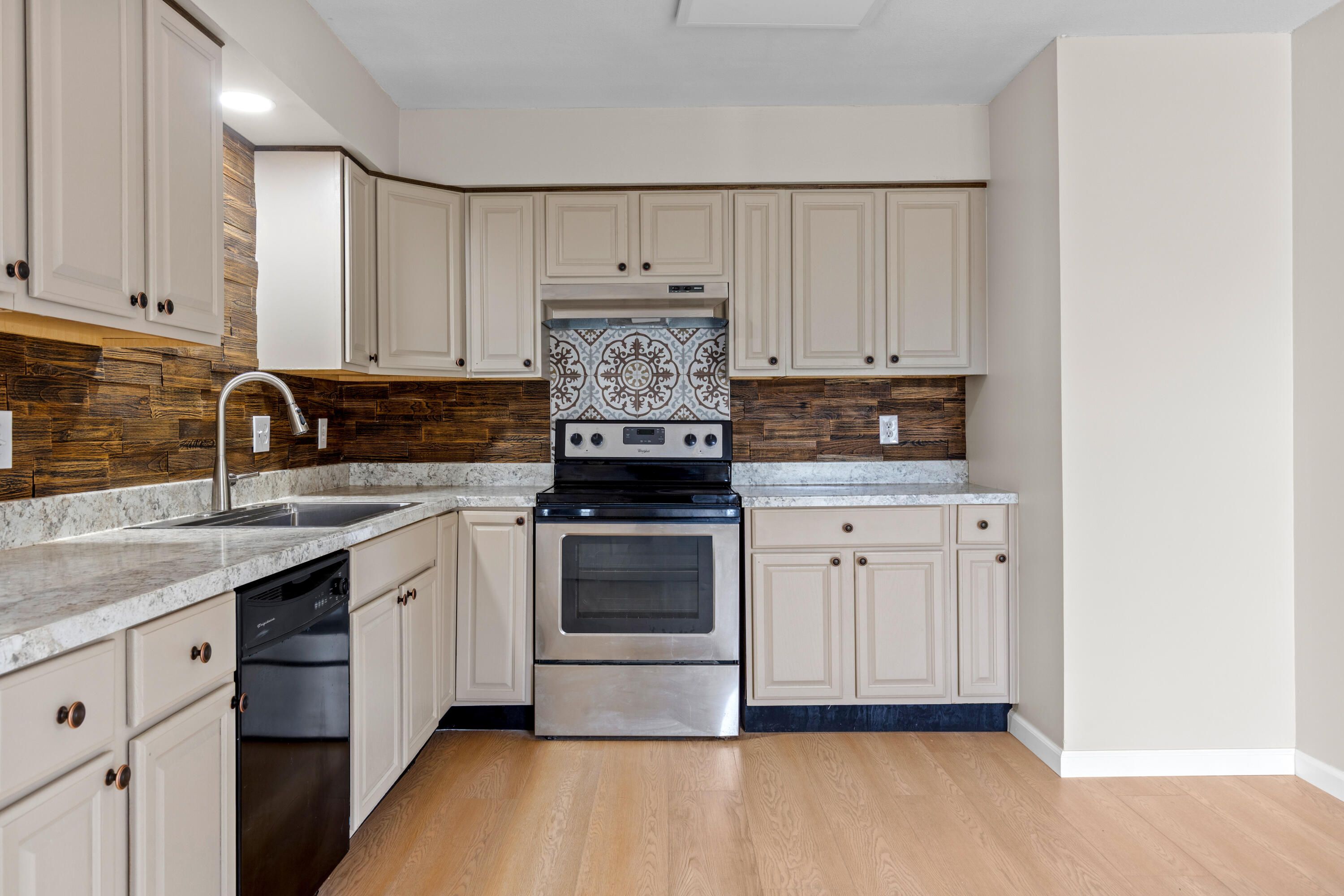 1114 McBrien Road Chattanooga, TN 37412 - Photo 10 of 46 McBrien-4