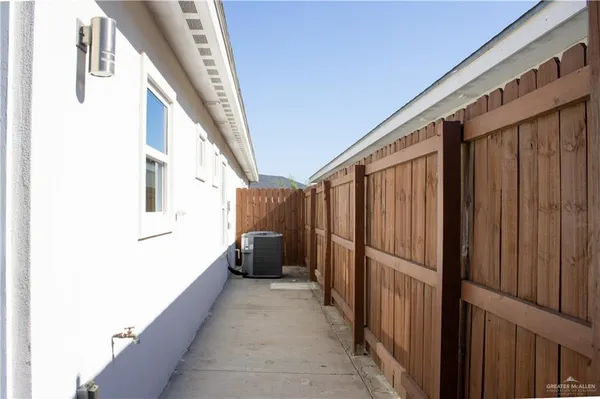 $1,250 | 1600 Angelina Drive, Unit 1, San Juan, TX 78589