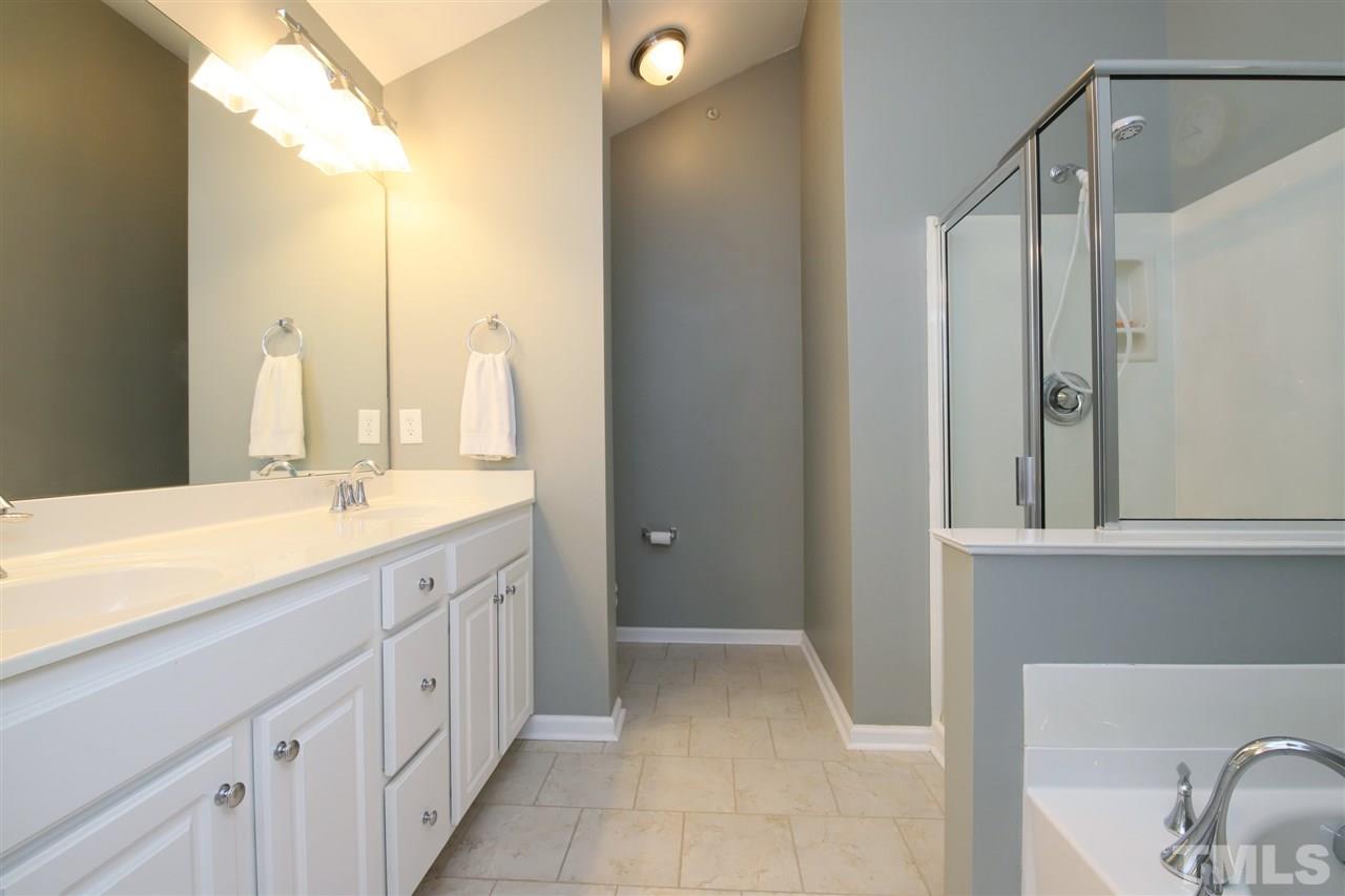4622 Springerly Lane Raleigh, NC 27612 - Photo 18 of 29