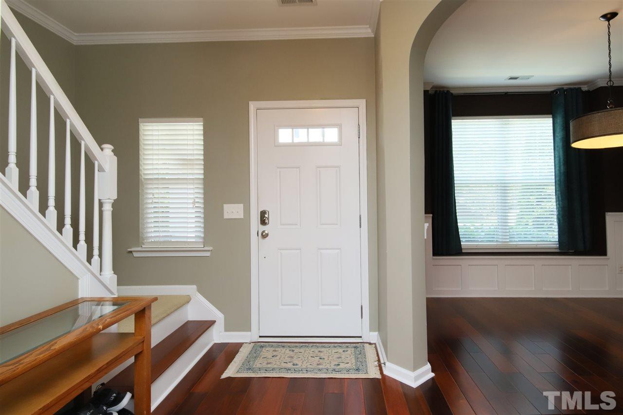 4622 Springerly Lane Raleigh, NC 27612 - Photo 3 of 29