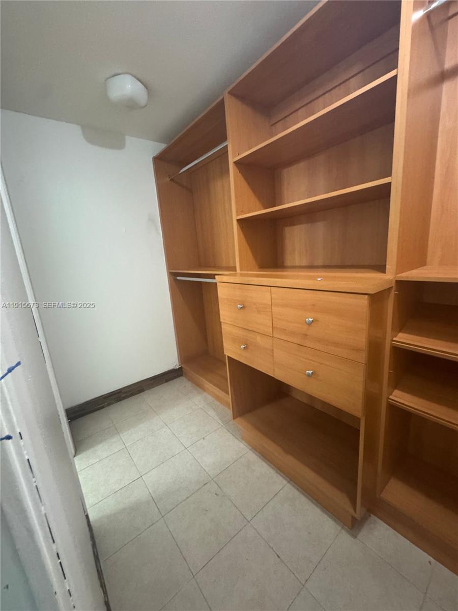 7000 Crown Gate Court, Unit 7000 Miami Lakes, FL 33014 - Photo 12 of 25