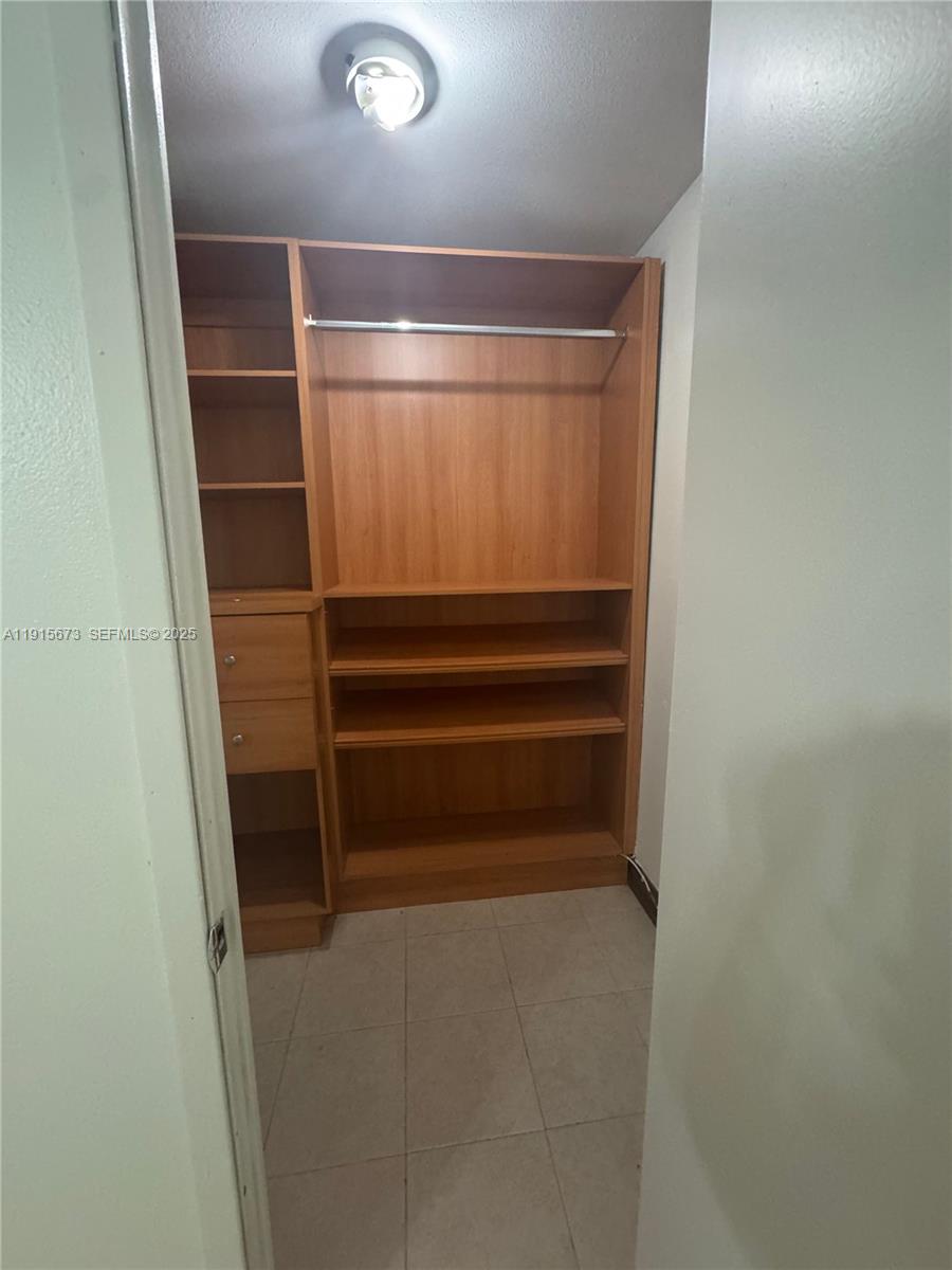 7000 Crown Gate Court, Unit 7000 Miami Lakes, FL 33014 - Photo 13 of 25