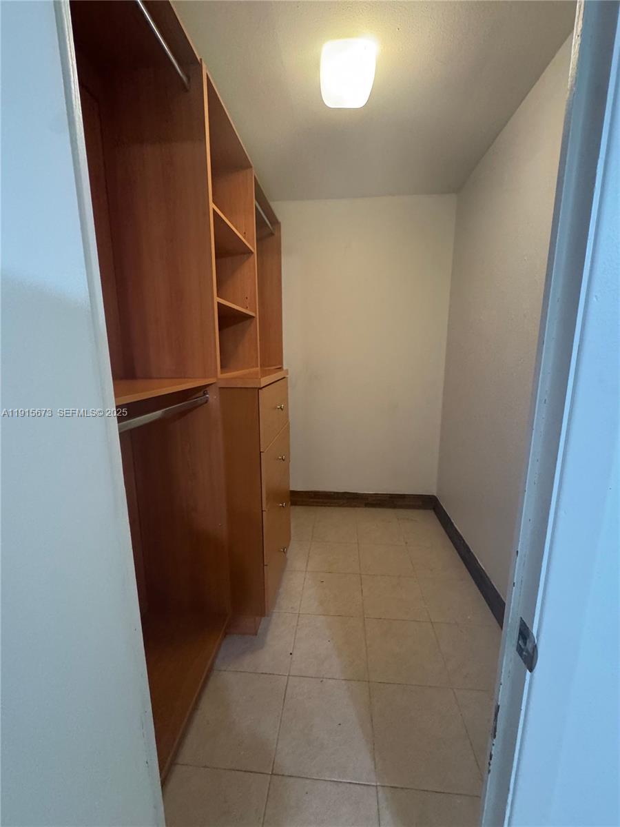 7000 Crown Gate Court, Unit 7000 Miami Lakes, FL 33014 - Photo 17 of 25