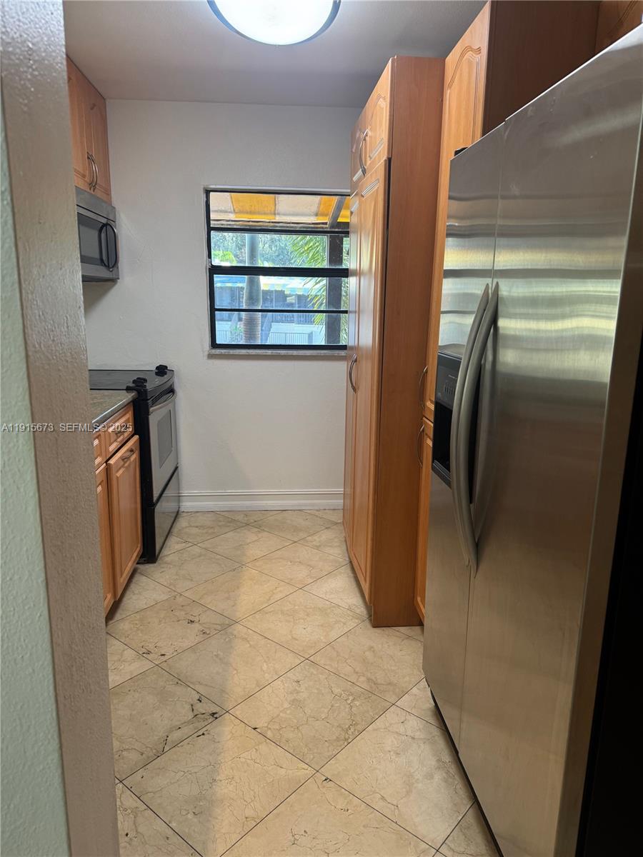 7000 Crown Gate Court, Unit 7000 Miami Lakes, FL 33014 - Photo 21 of 25