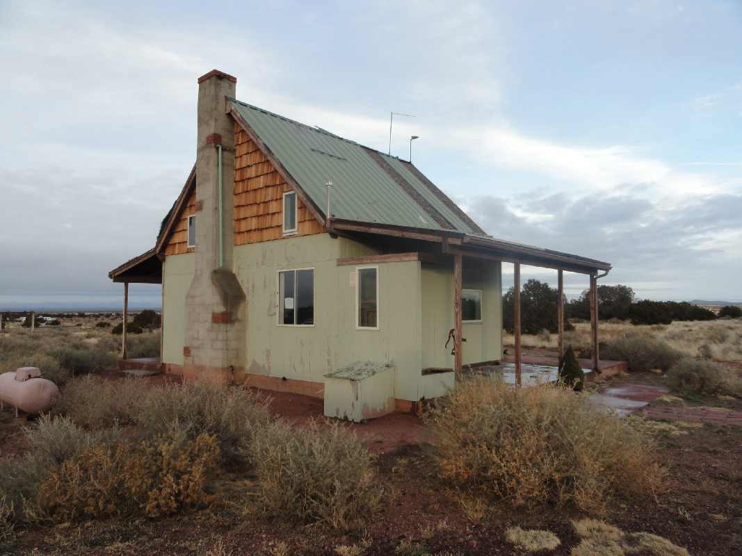 2224 Wingfield Road Williams, AZ 86046 - Photo 1 of 4 2224 or 2225 E