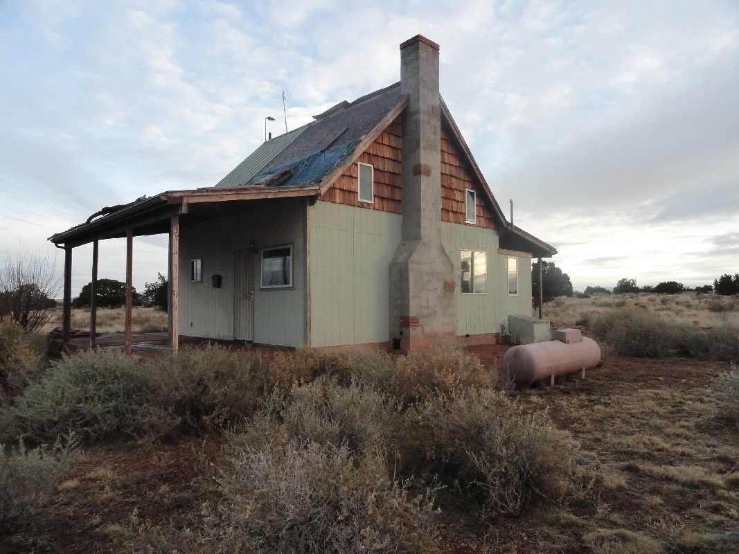 2224 Wingfield Road Williams, AZ 86046 - Photo 3 of 4 2224 or 2225 E