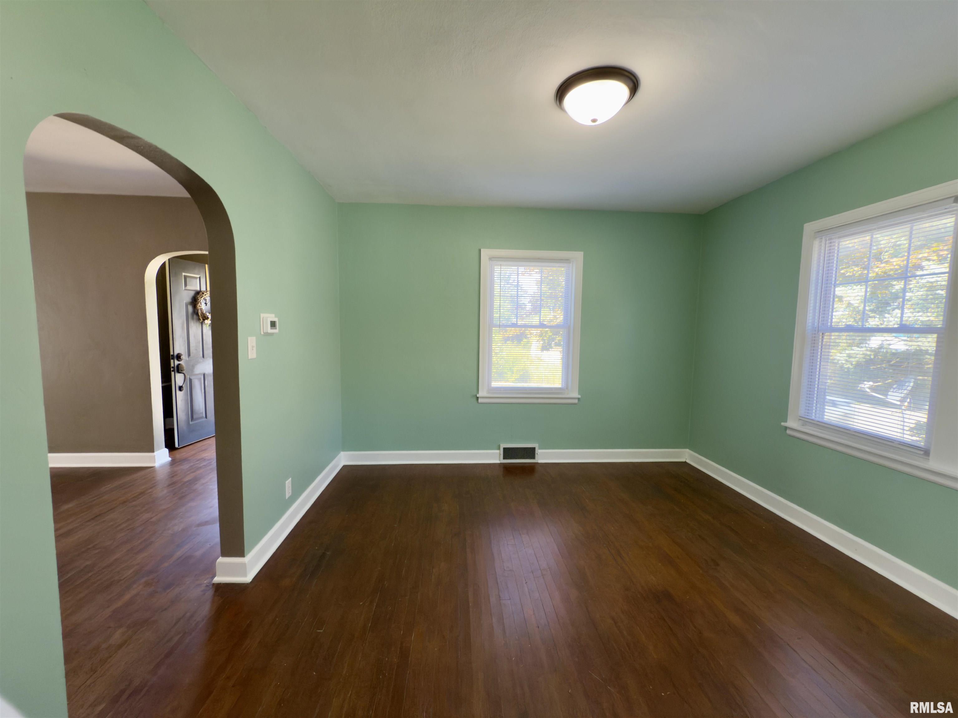 2416 South 5th Street Springfield, IL 62703 - Photo 10 of 45 Gallery Image 10