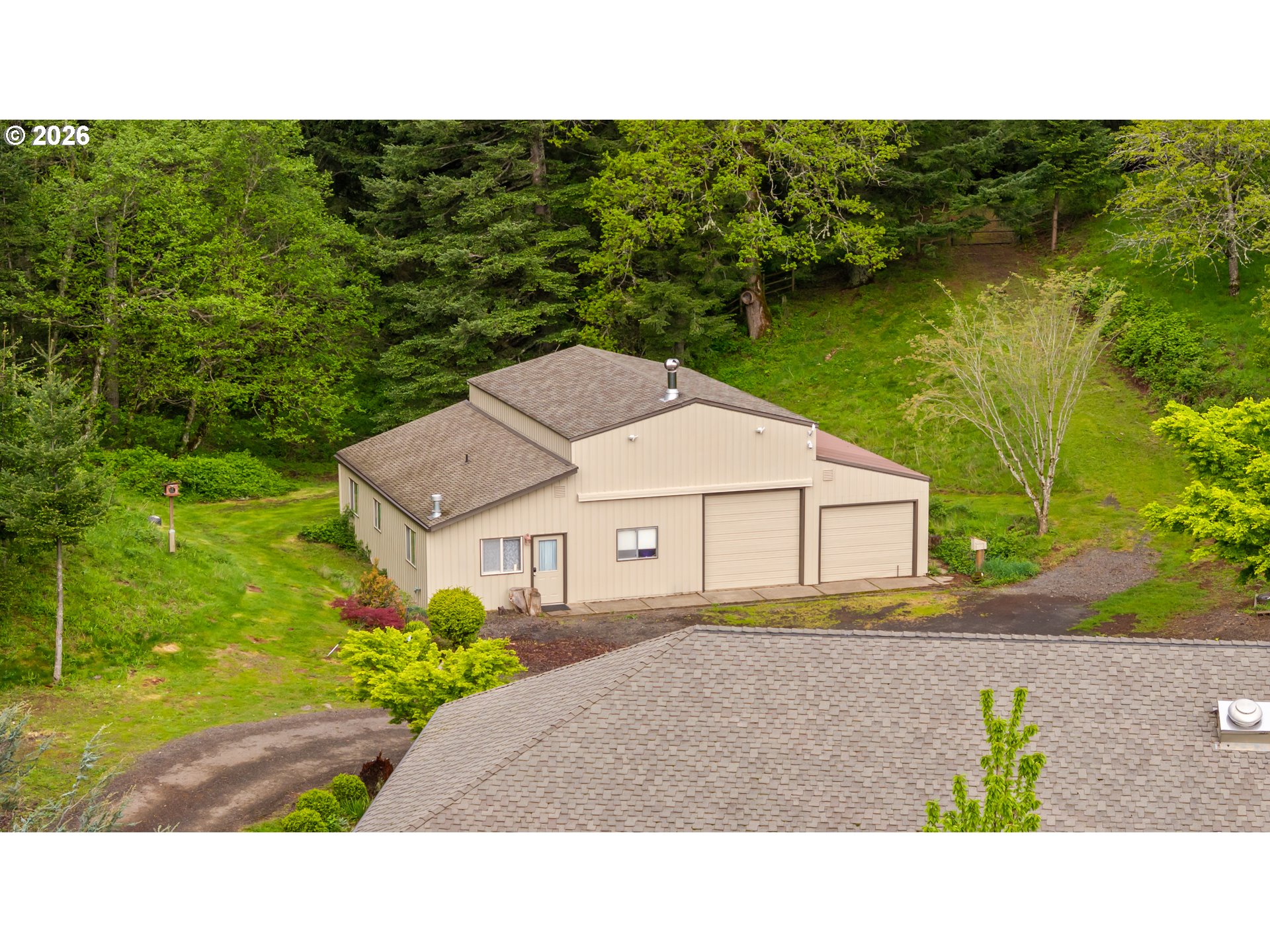 262 Beacon Highland Road East Stevenson, WA 98648 - Photo 5 of 48
